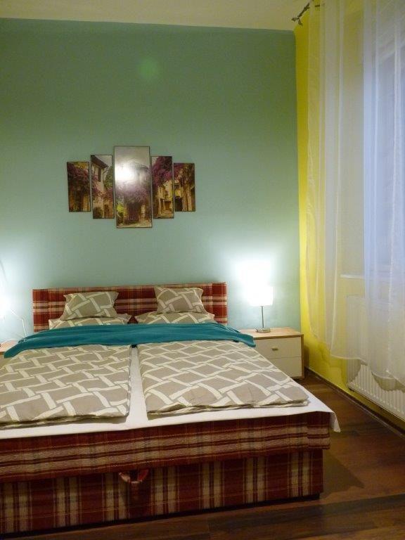 Eper Apartman Debrecen Exterior foto